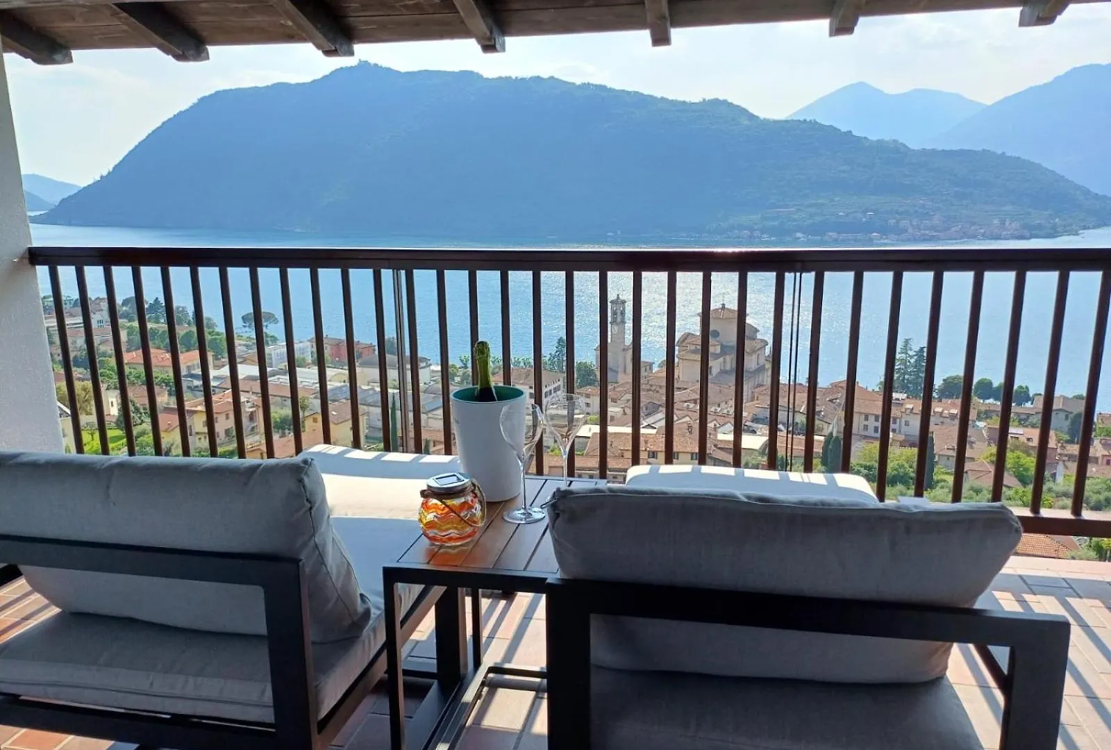 Appartamento Con Vista Lago - Dosso Lakeview Sale Marasino